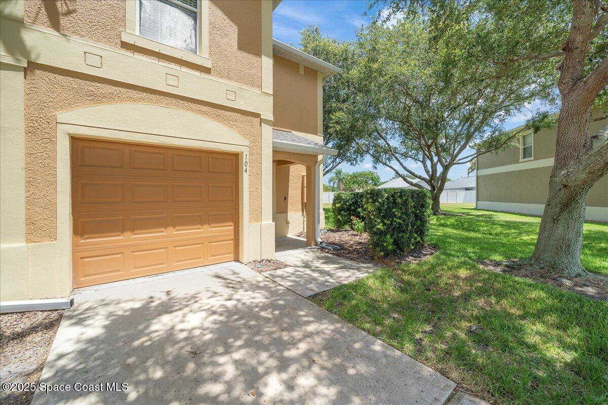 2605 Revolution Street, 104
