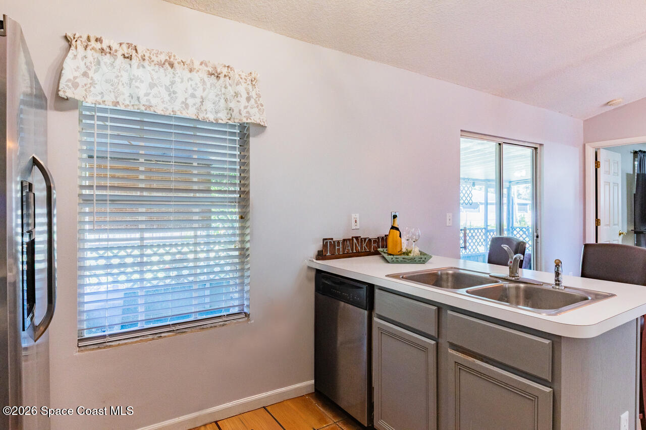 1117 Sapphire Street SE