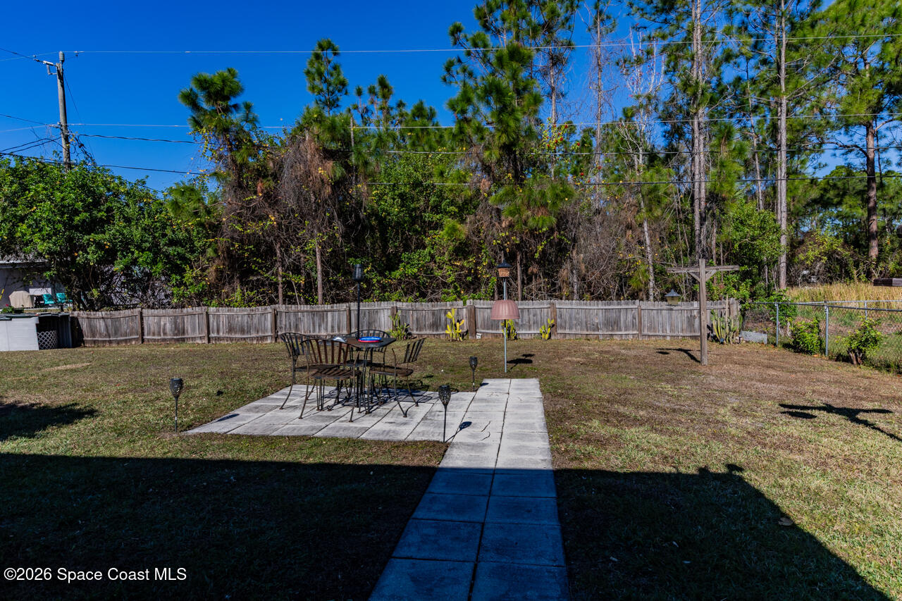 1117 Sapphire Street SE