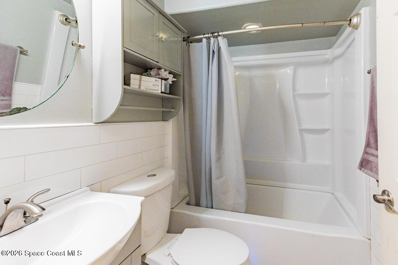 1117 Sapphire Street SE