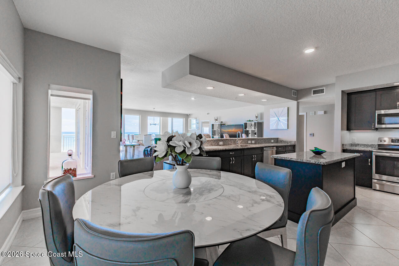1025 Highway A1a 501
