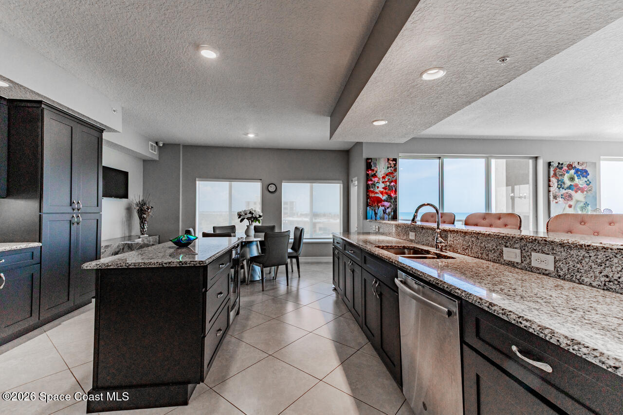 1025 Highway A1a 501