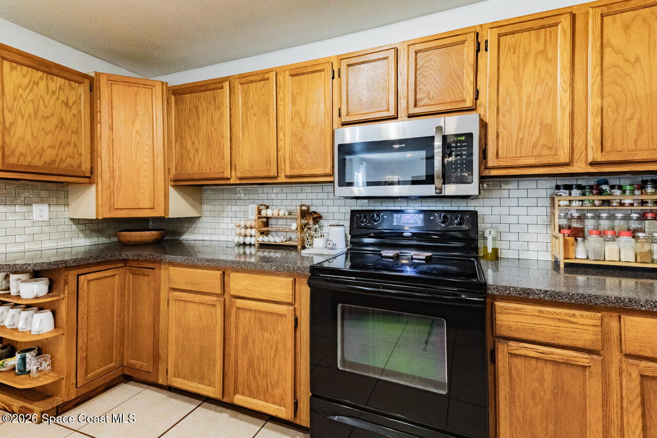 651 David Circle SW