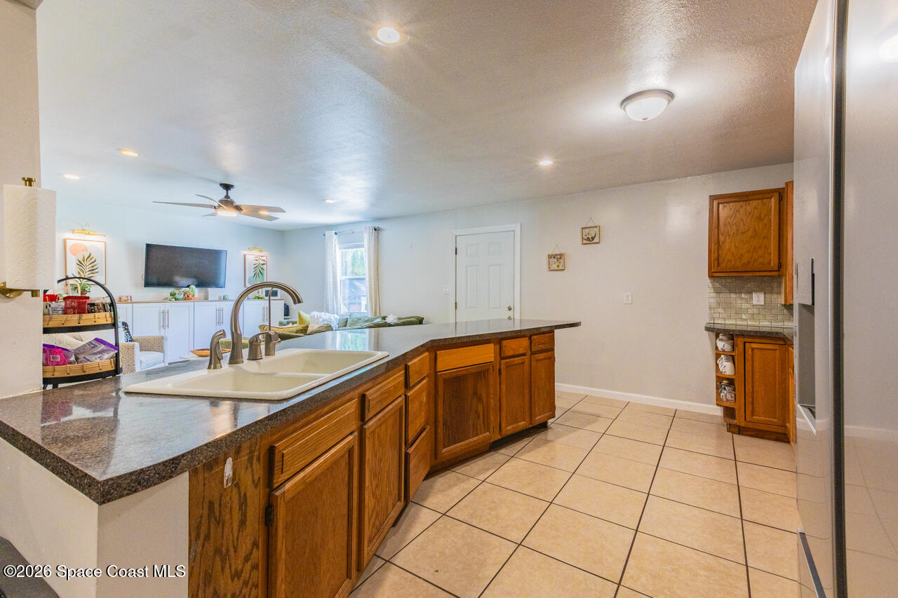 651 David Circle SW
