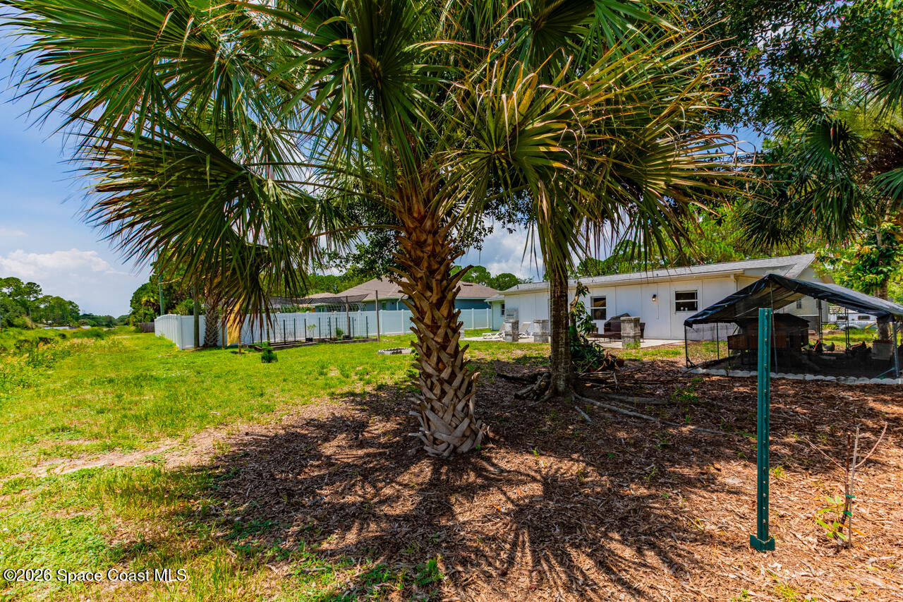 651 David Circle SW