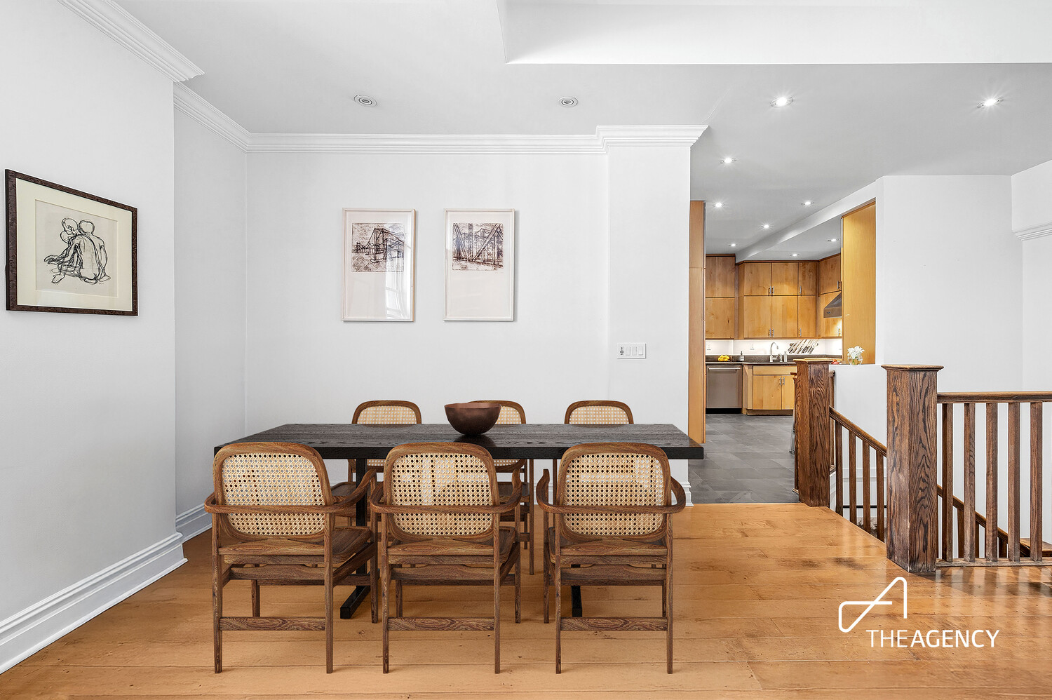 3 HANOVER Square 22B