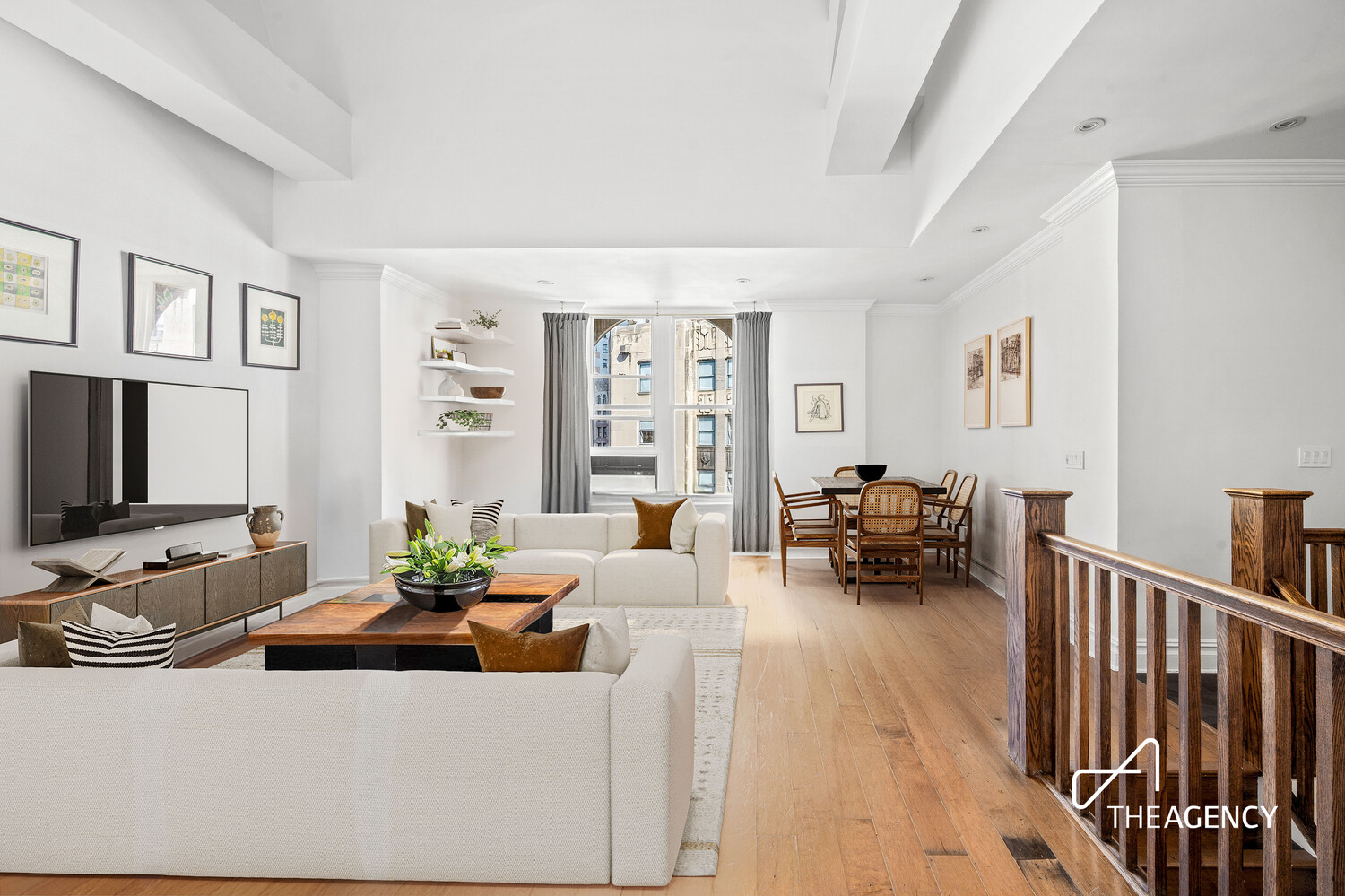 3 HANOVER Square 22B