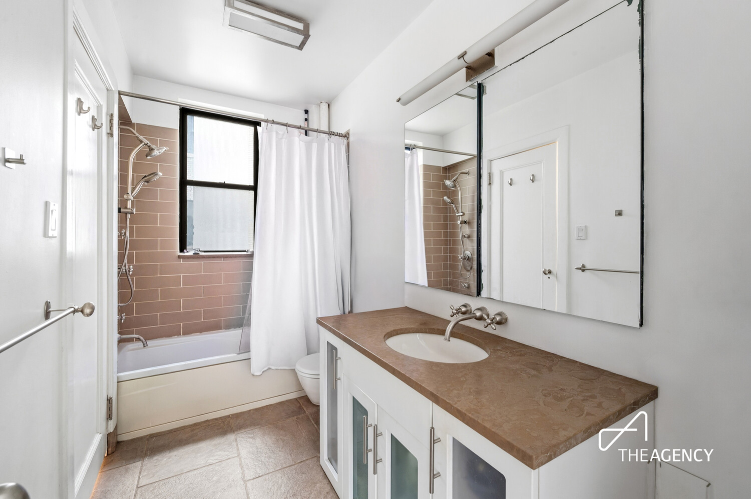 146 E 49TH Street 6CD