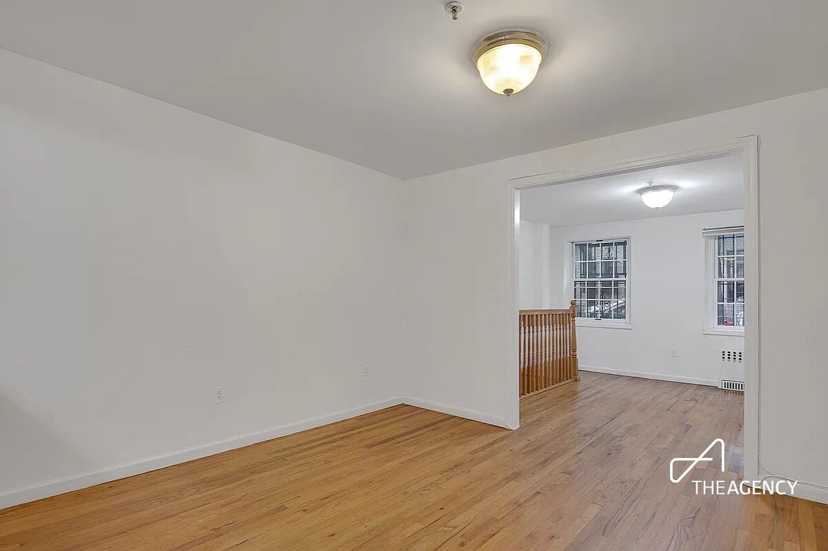 242 W 21ST Street A