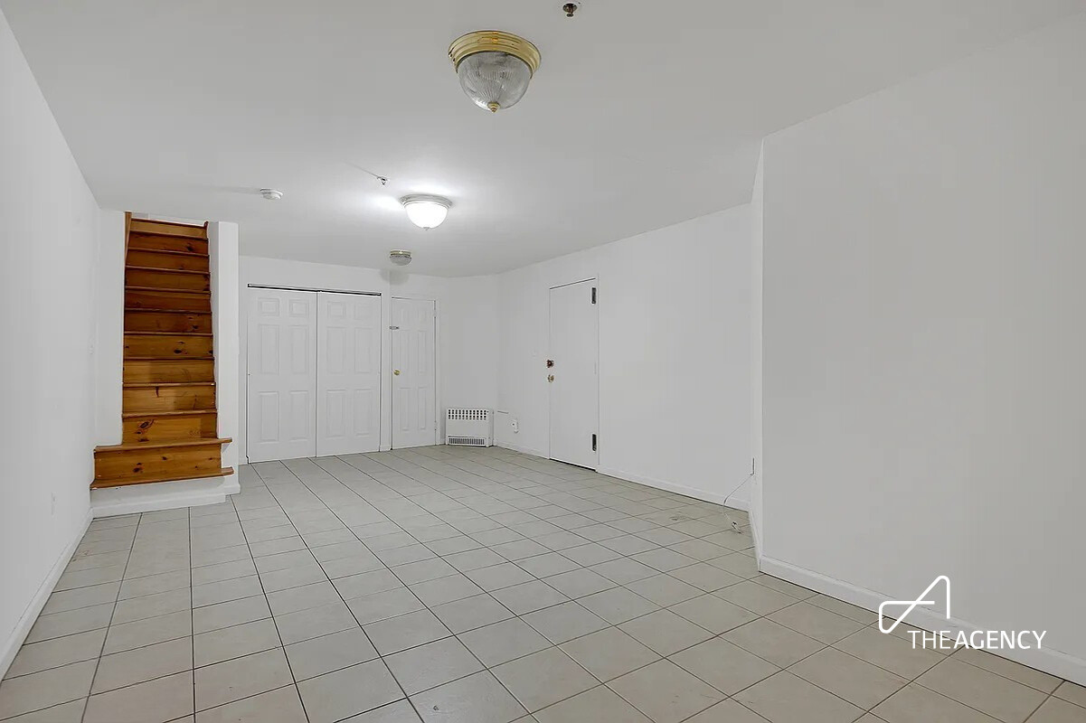 242 W 21ST Street A