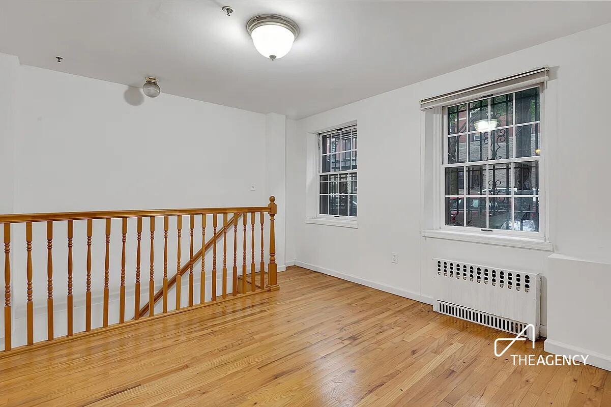 242 W 21ST Street A