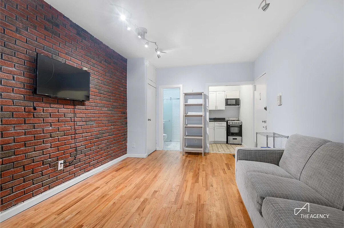 14 W 88TH Street A