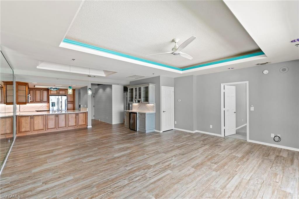 100 Collier BLVD N # 7 Unit: PH-7