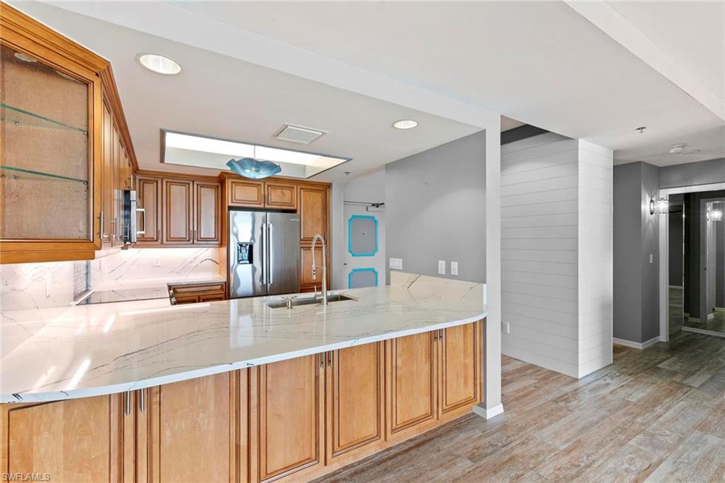 100 Collier BLVD N # 7 Unit: PH-7