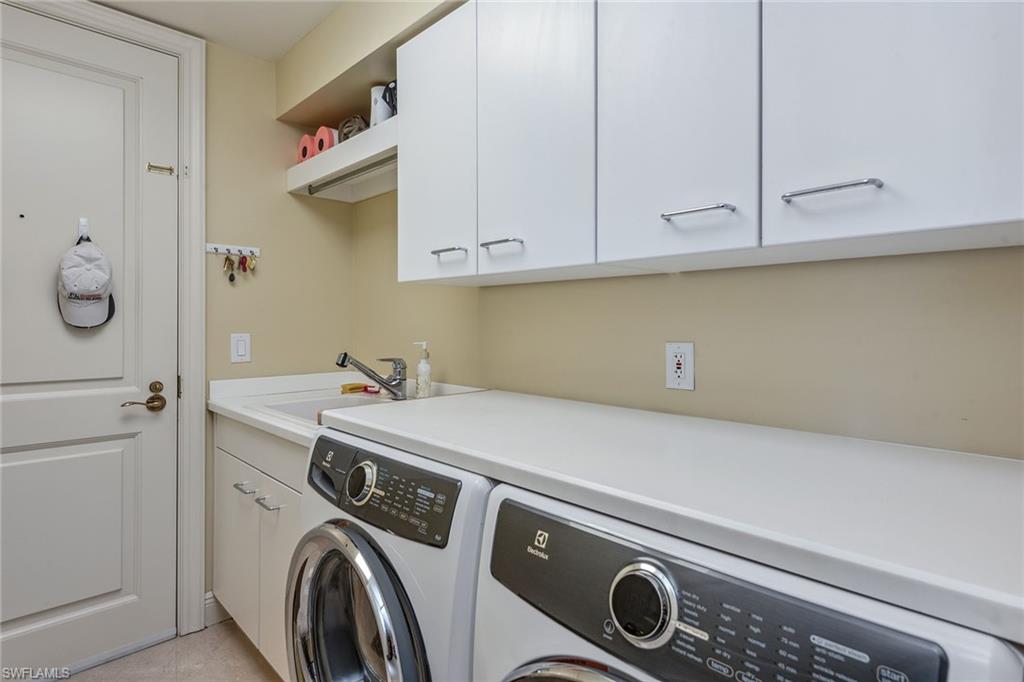 970 Cape Marco DR 1803