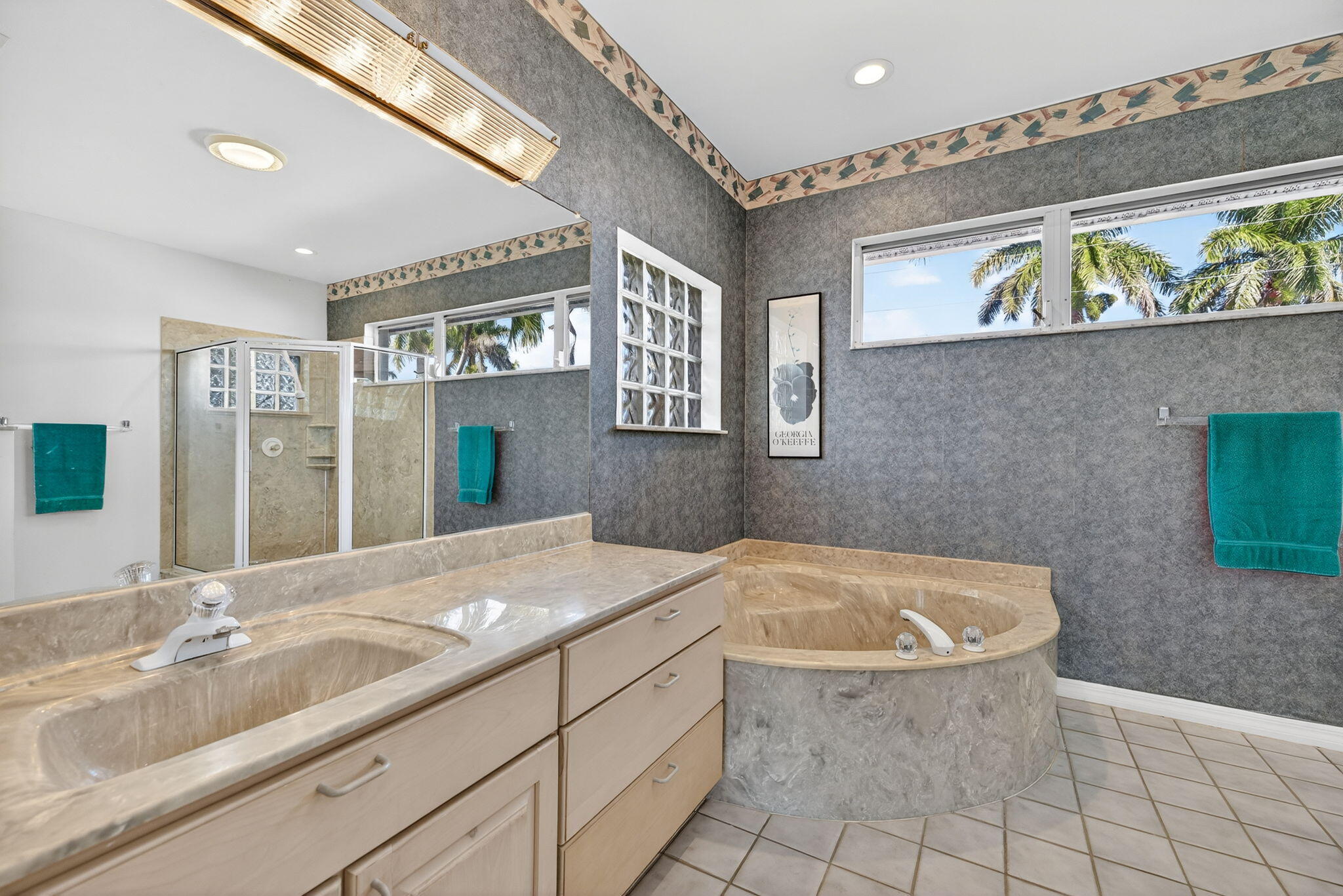 489 ADIRONDACK COURT