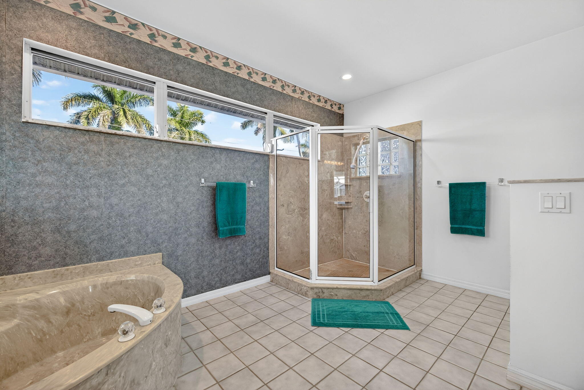 489 ADIRONDACK COURT