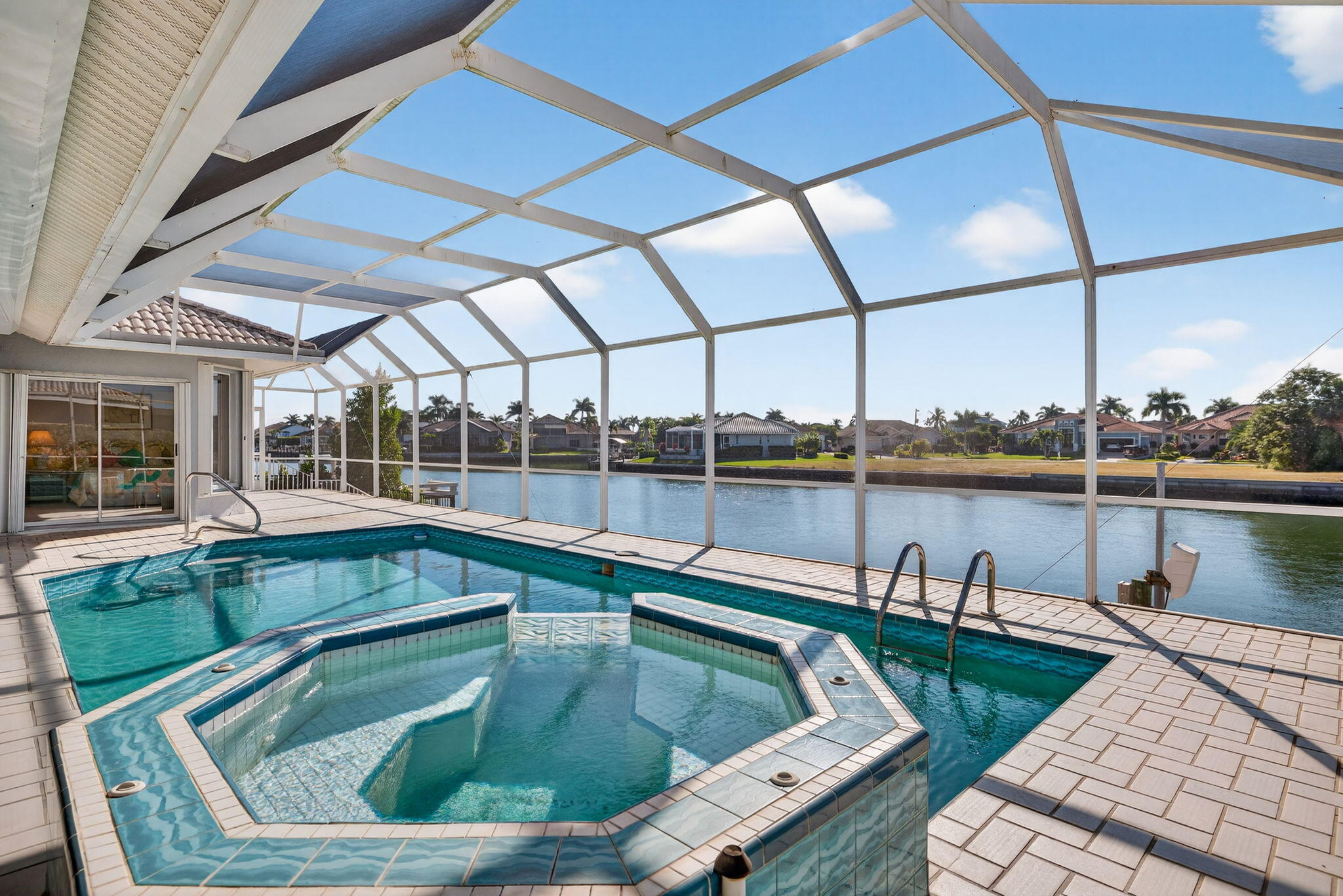 489 ADIRONDACK COURT