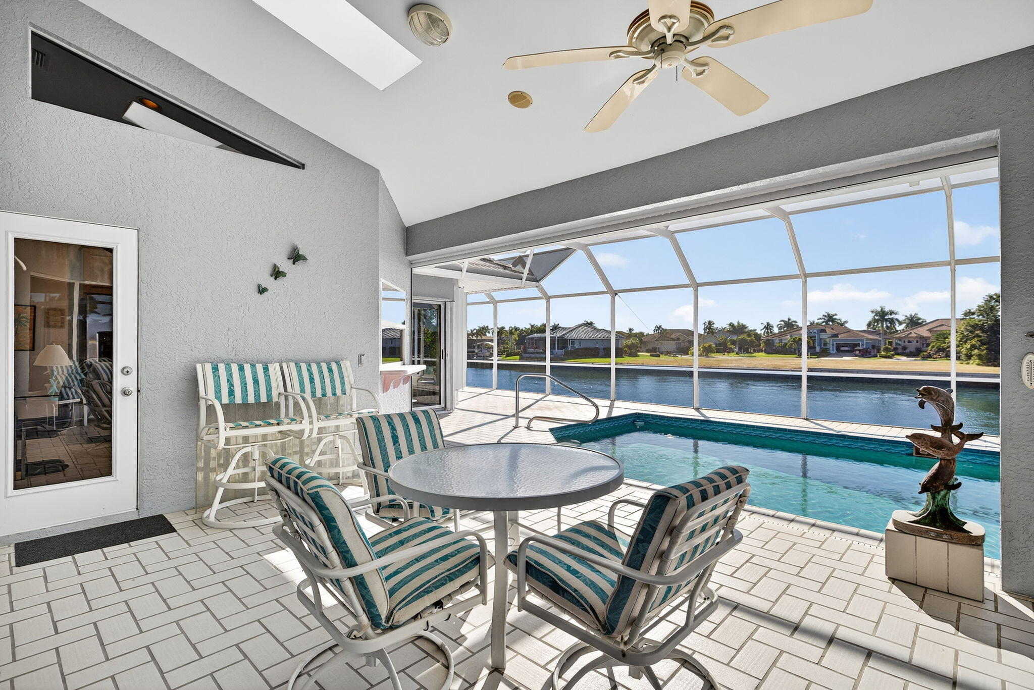 489 ADIRONDACK COURT