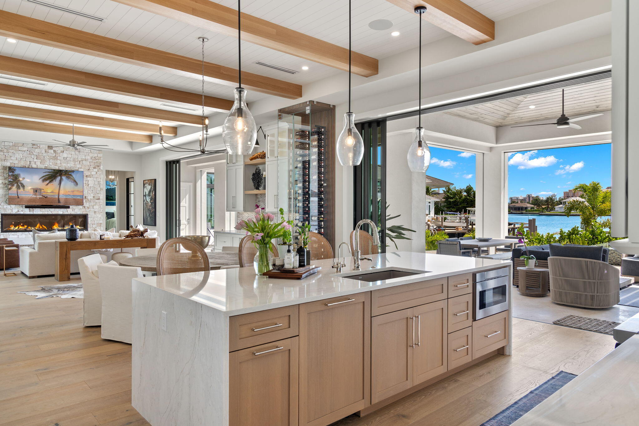 1113 LAMPLIGHTER COURT