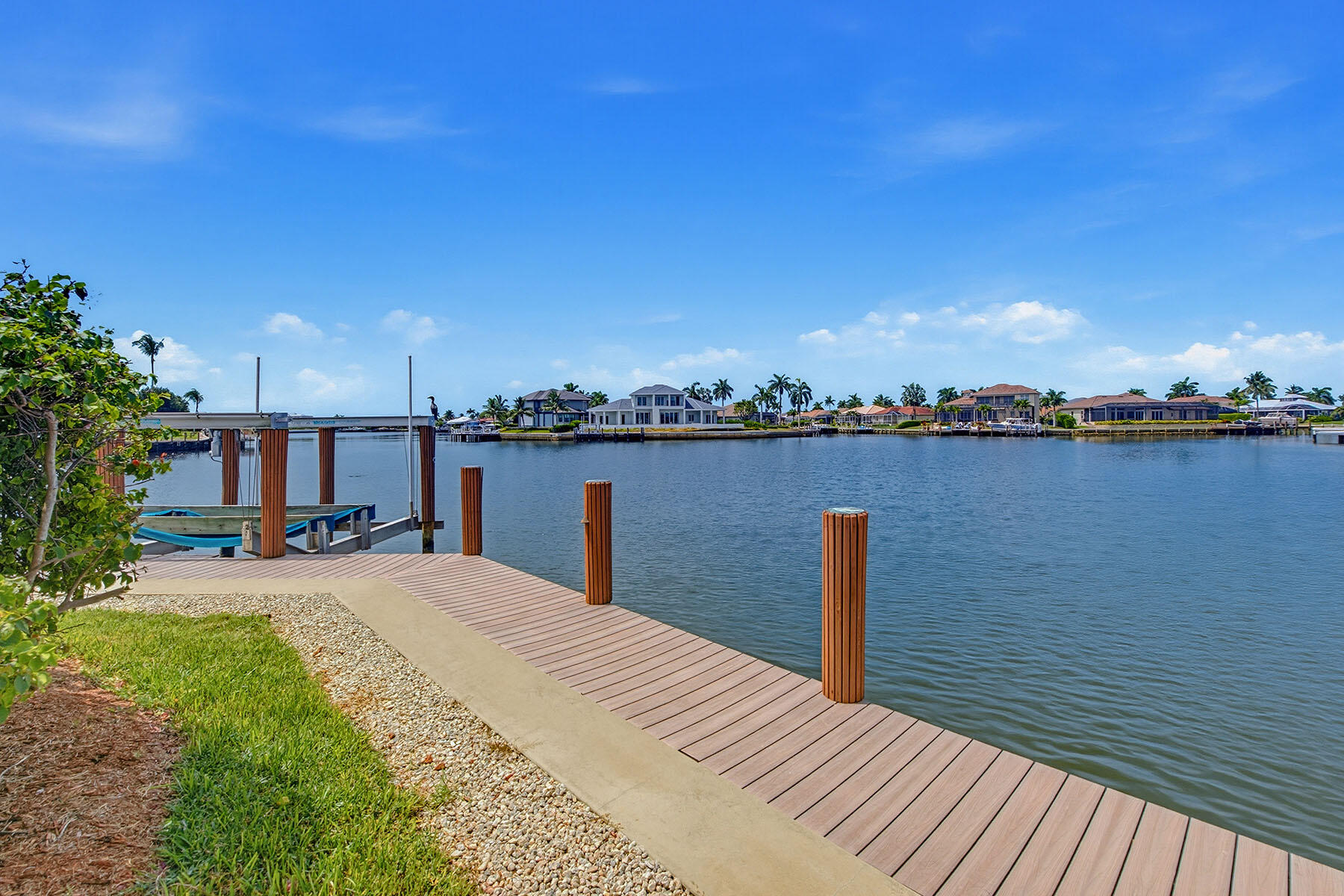 1186 STRAWBERRY COURT