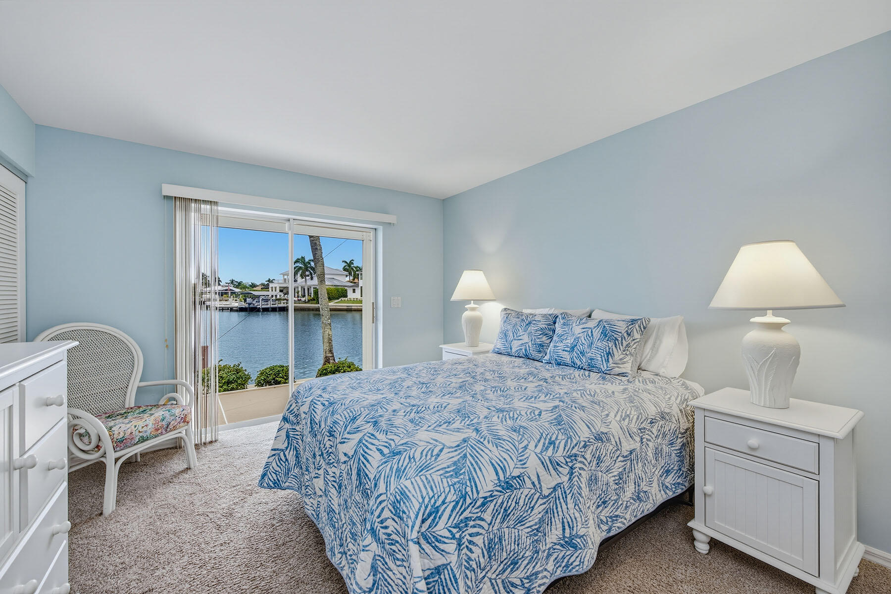 1186 STRAWBERRY COURT