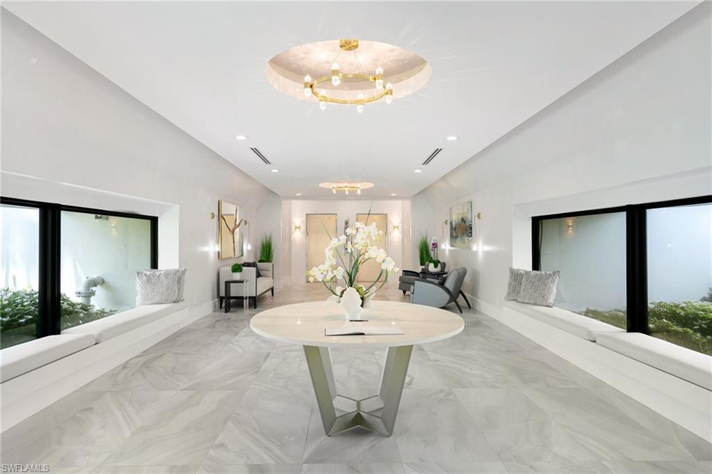 2171 Gulf Shore BLVD N # 502