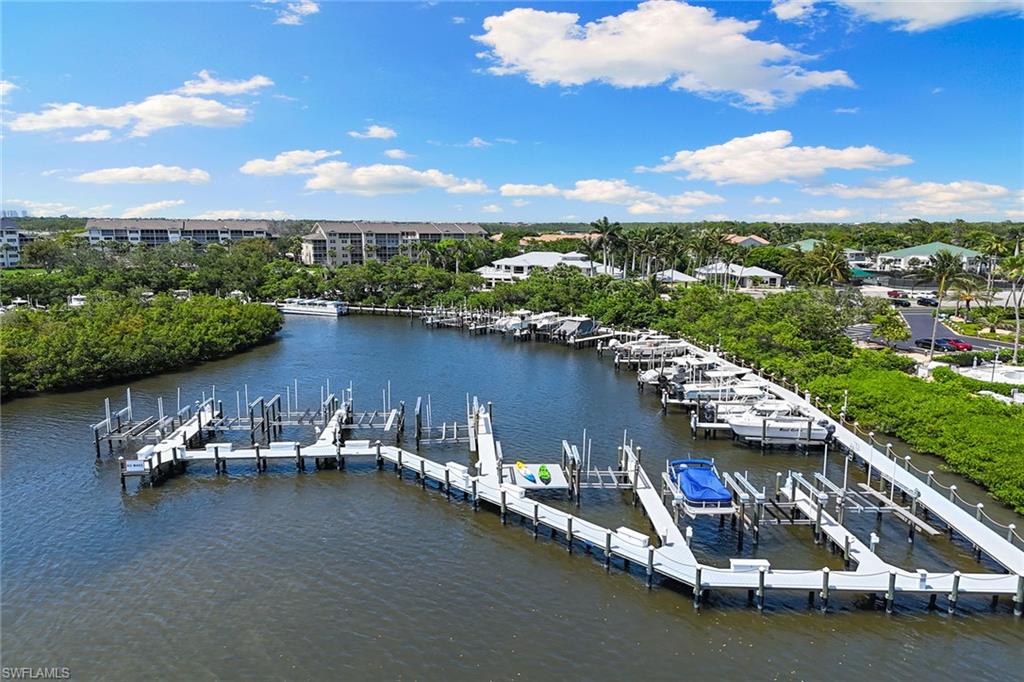 420 Cove Tower DR # 304