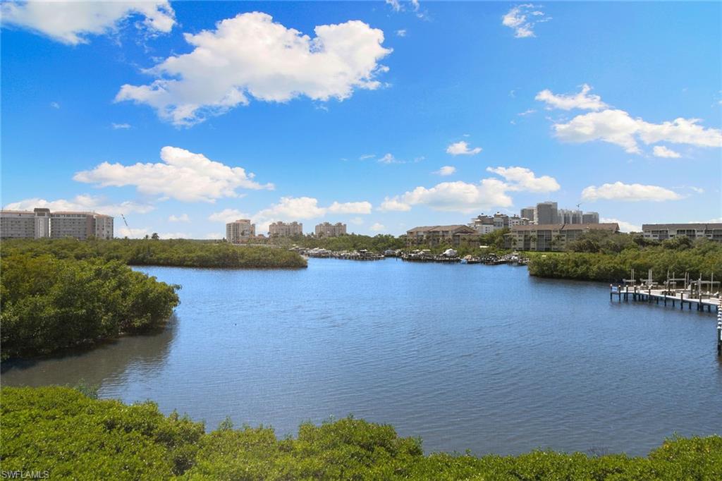 420 Cove Tower DR # 304