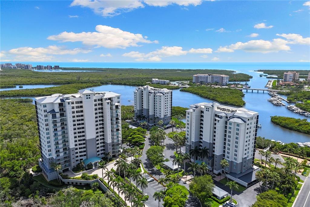 420 Cove Tower DR # 304