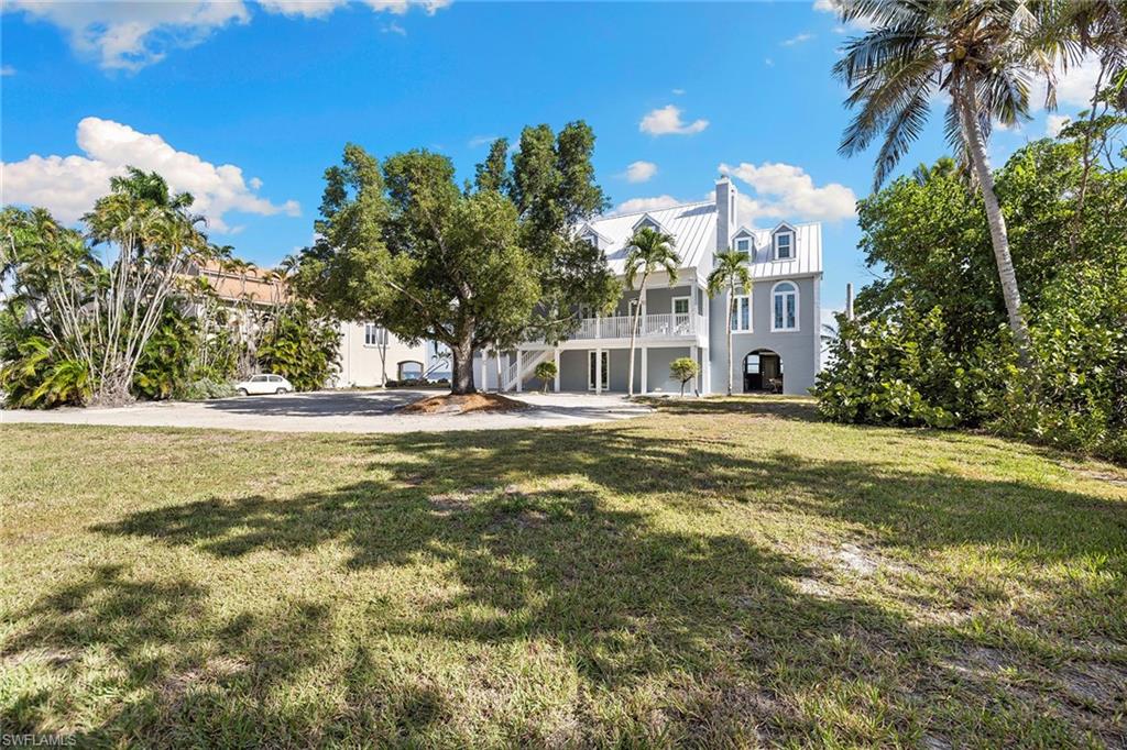 1069 Bird LN