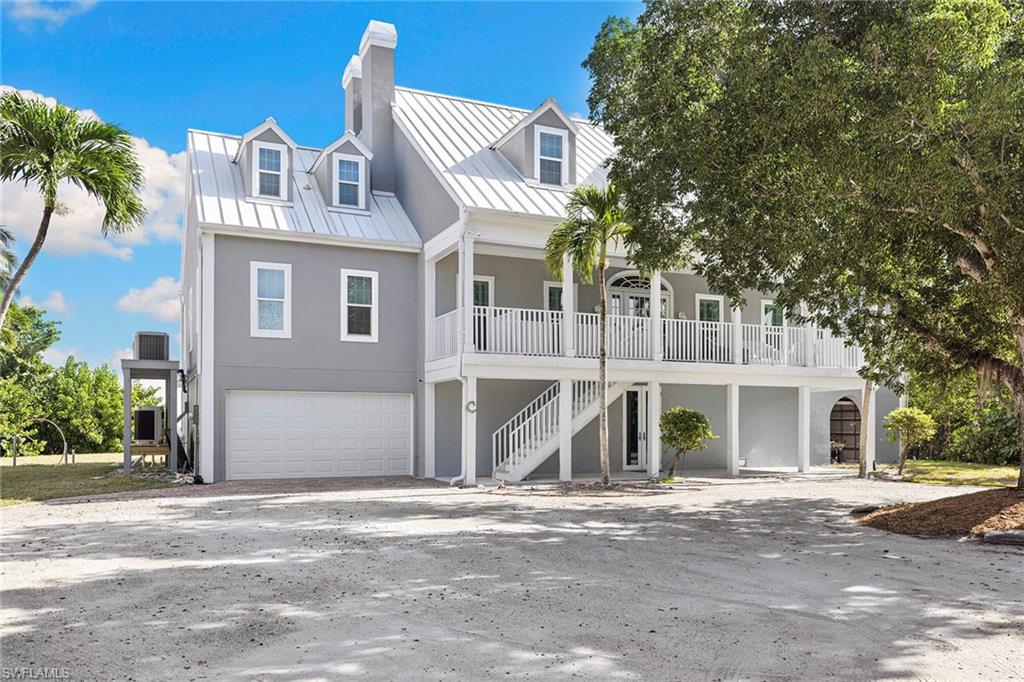 1069 Bird LN
