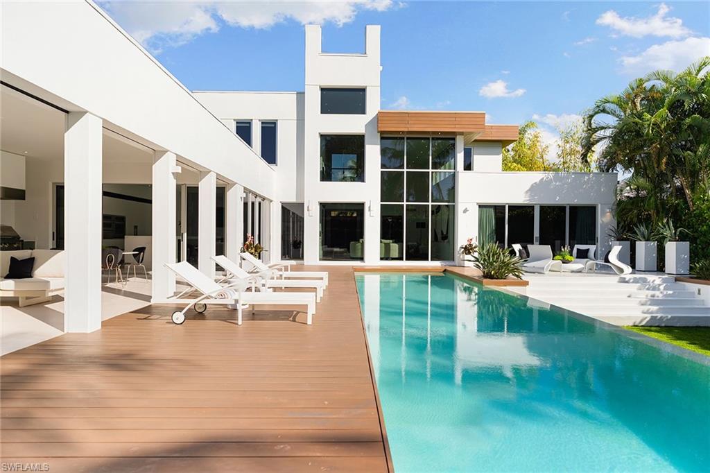 652 Bougainvillea RD