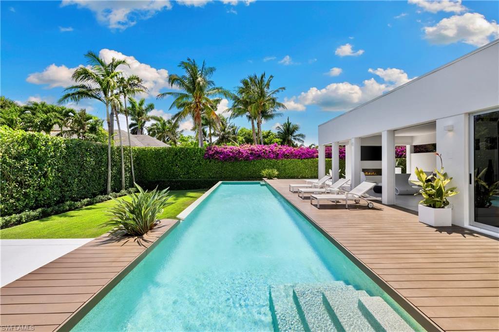 652 Bougainvillea RD