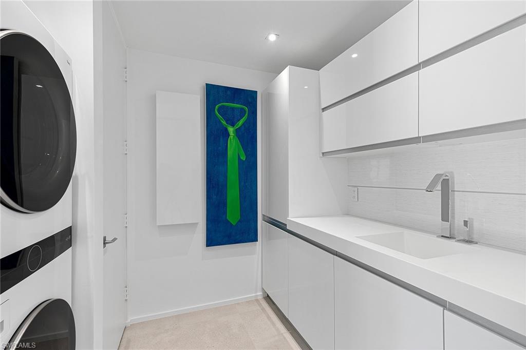 652 Bougainvillea RD