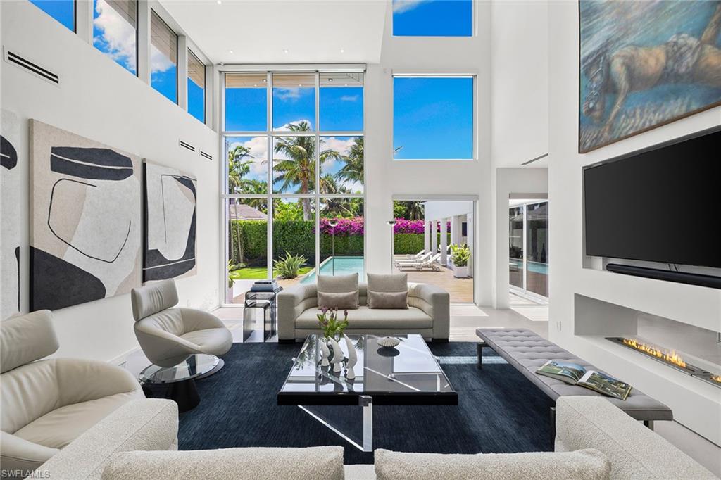 652 Bougainvillea RD