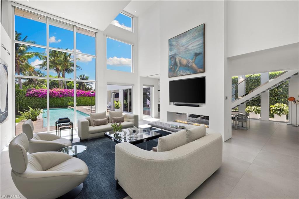 652 Bougainvillea RD