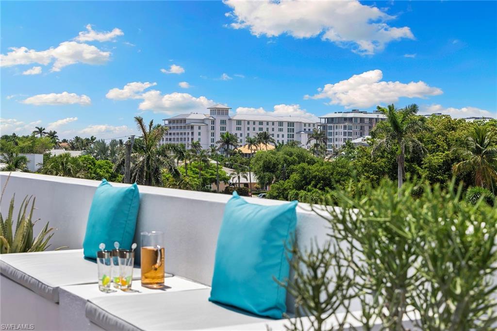 652 Bougainvillea RD