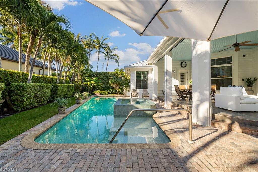 642 Bougainvillea RD