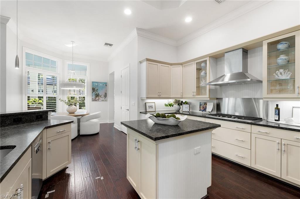 642 Bougainvillea RD