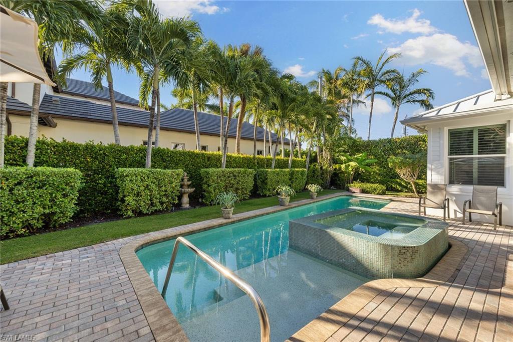 642 Bougainvillea RD