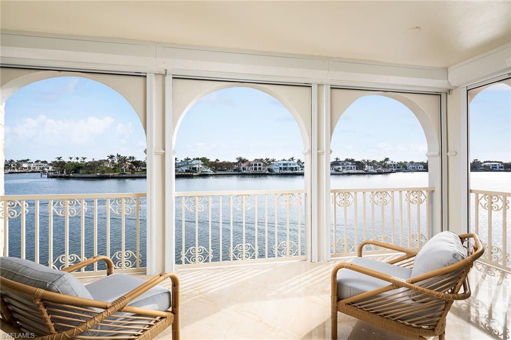 4000 Gulf Shore BLVD N # 1500, NAPLES Unit: 1500