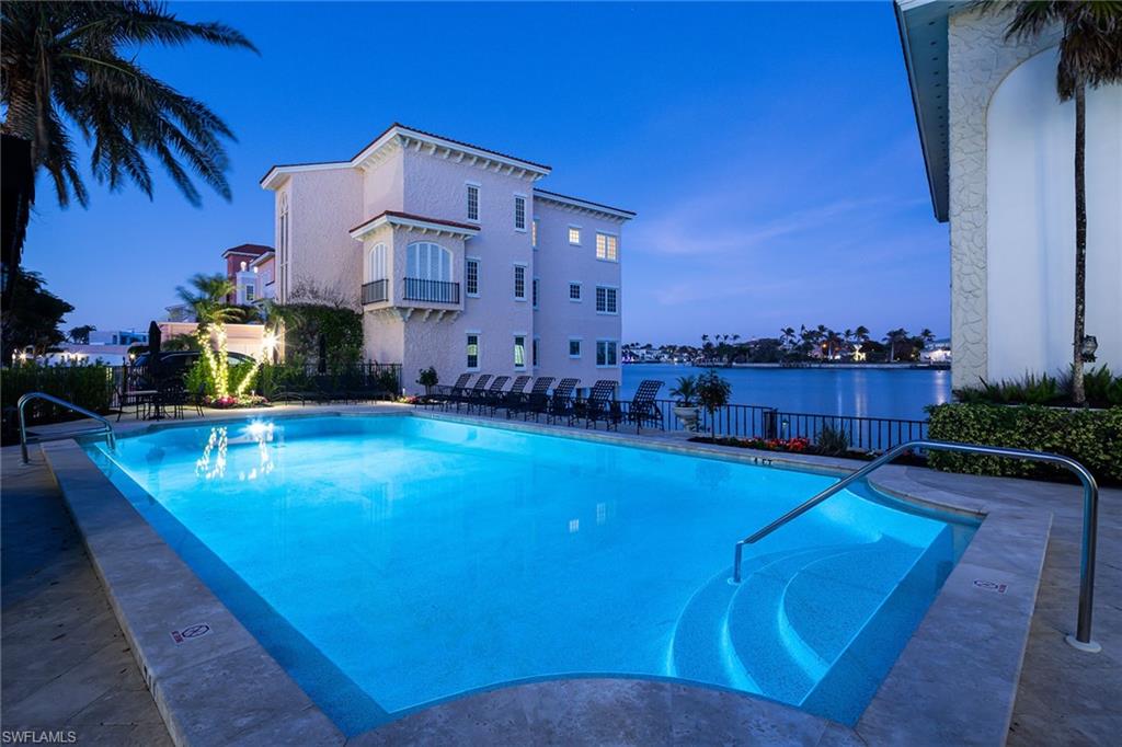 4000 Gulf Shore BLVD N # 1500, NAPLES Unit: 1500