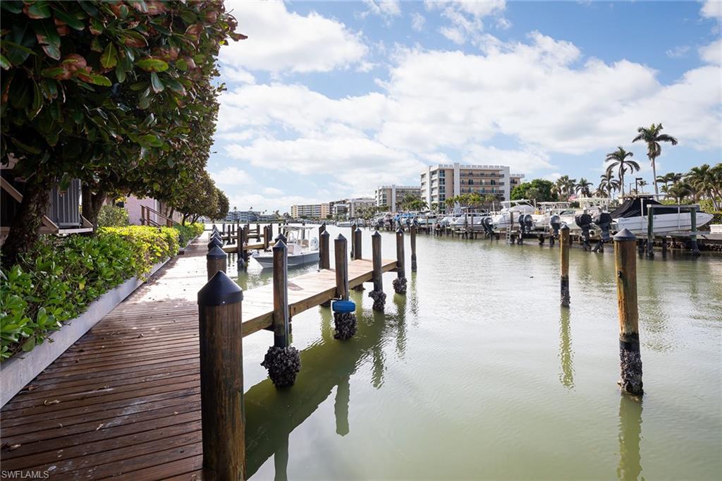4000 Gulf Shore BLVD N # 1500, NAPLES Unit: 1500