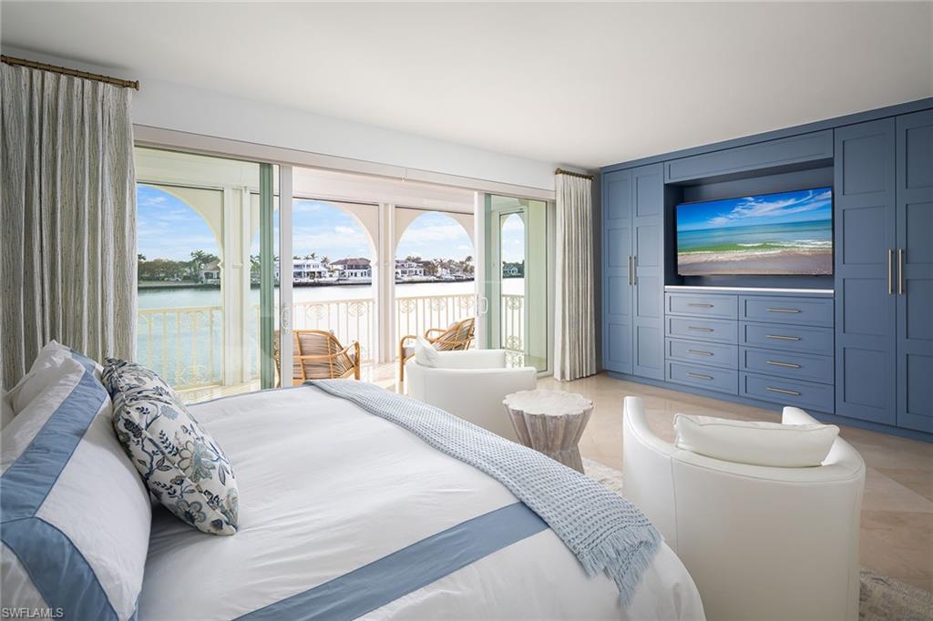 4000 Gulf Shore BLVD N # 1500, NAPLES Unit: 1500