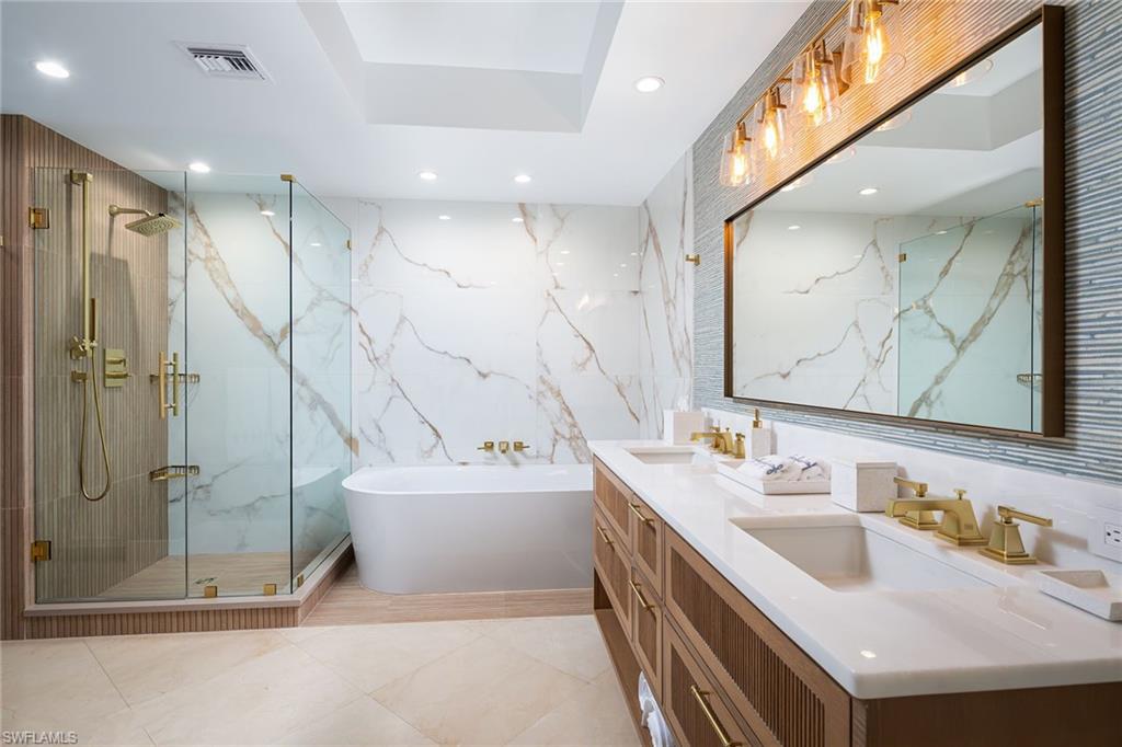 4000 Gulf Shore BLVD N # 1500, NAPLES Unit: 1500
