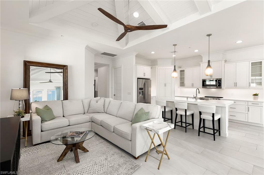 6585 Dominica DR # 201