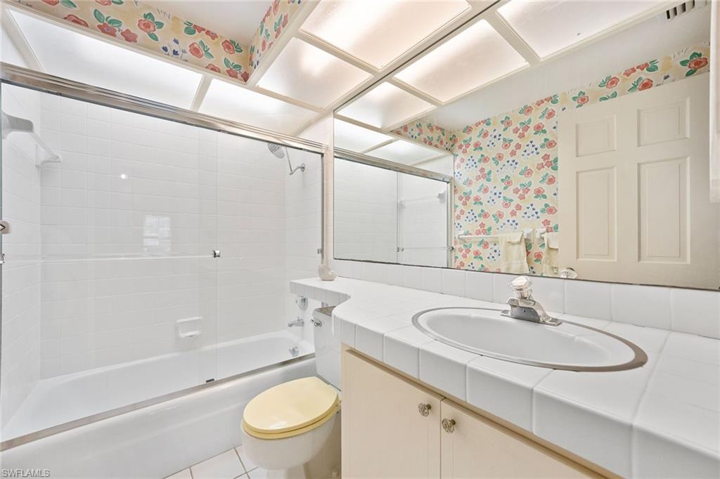 2885 Gulf Shore BLVD N # 304