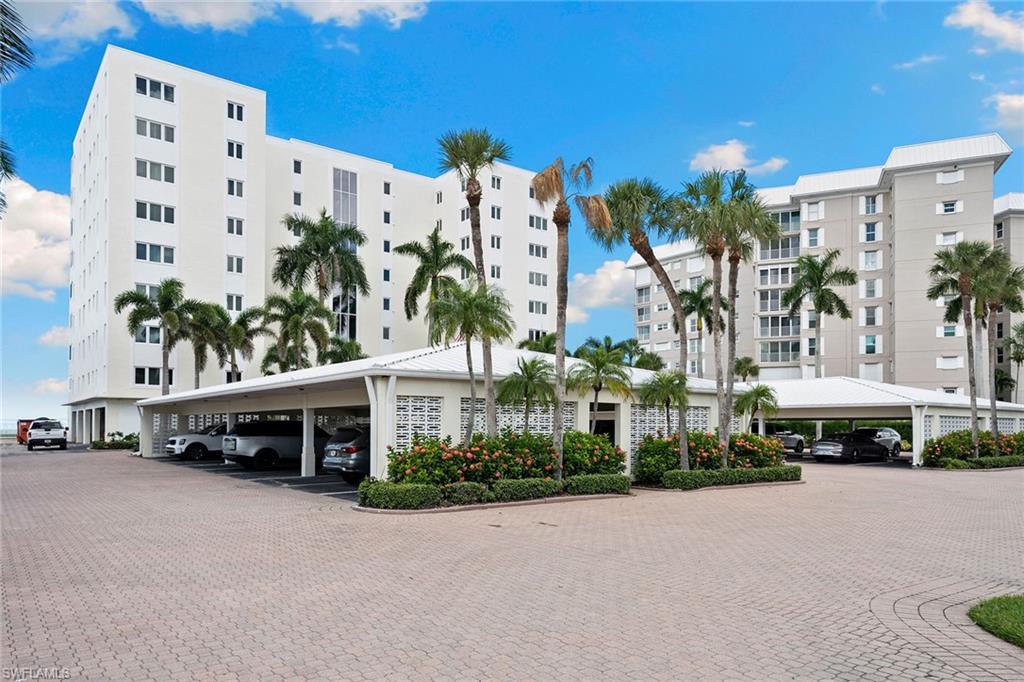 2885 Gulf Shore BLVD N # 304
