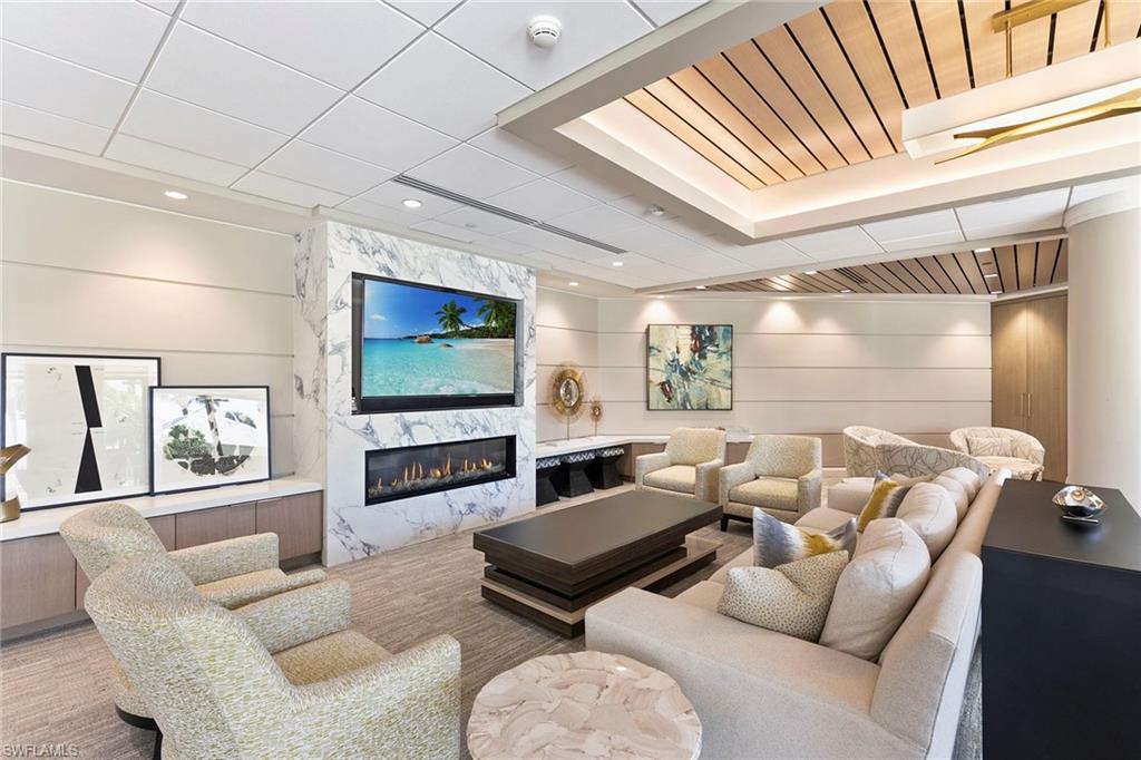 4551 Gulf Shore BLVD N # 1400